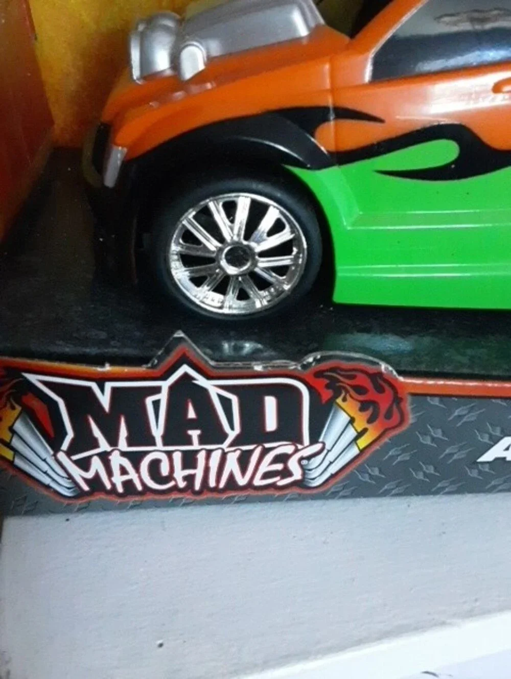 Mad Machines bright orange